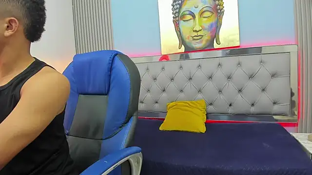 Liams18 online show from November 6, 2:25 am