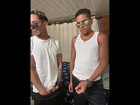 Mike and Rayan online show from December 5, 2:18 am