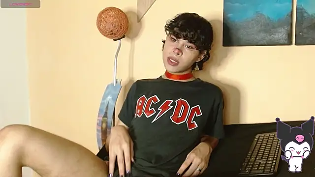 nicolai a online show from November 7, 3:48 pm