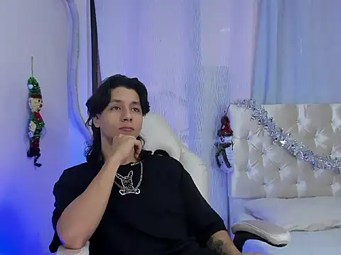 trevor belmontt online show from November 26, 9:51 pm