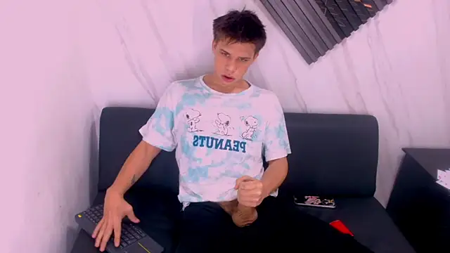 Liam York  online show from March 30, 8:26 am