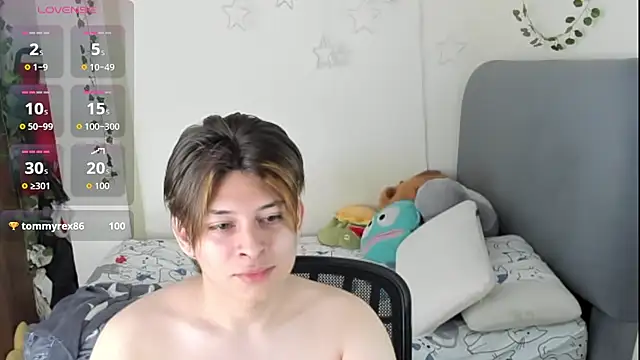 Felix kitty online show from November 22, 8:19 pm