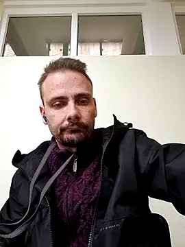 Gregorywhitelegs online show from April 24, 11:34 am
