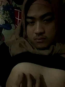 yuliabirdiantie1 online show from November 15, 10:06 am