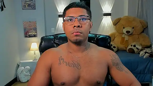 LEONHDZ online show from November 17, 3:09 am