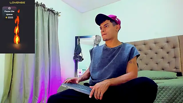 blorelopez online show from January 6, 6:34 pm