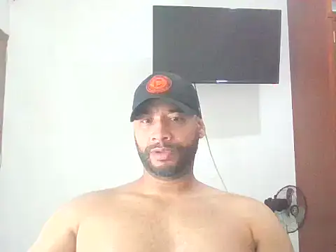 musclehetero online show from December 18, 3:02 am