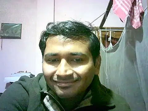 handsome12345  online show from December 22, 2:42 am