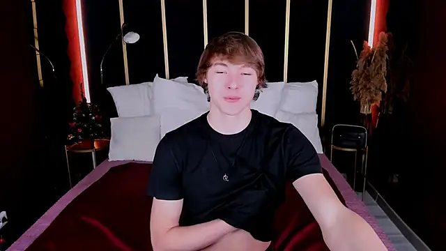 DonaldWoon online show from December 21, 6:10 am