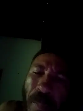 RobertoLuiz84 online show from March 12, 1:57 am