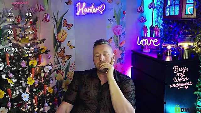 Hunter Fl online show from March 12, 4:47 pm