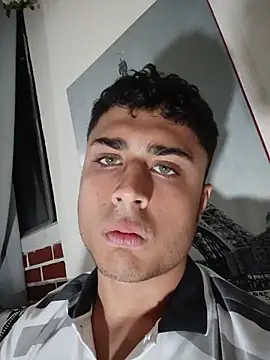 Cute eliot online show from December 3, 11:33 pm