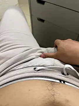 Daisuke 01 online show from December 4, 6:09 am