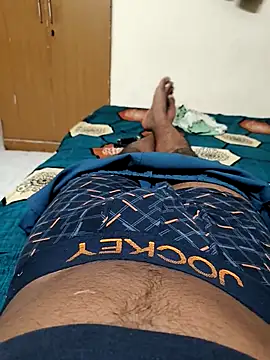 aryaaap online show from December 1, 8:01 pm