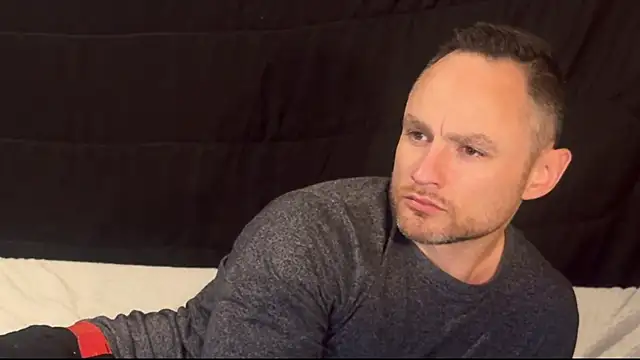 famous1tad online show from April 18, 1:45 pm