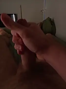 elias milo online show from November 30, 2:08 pm