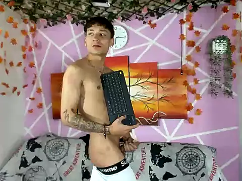 bradboyhot06 online show from February 6, 3:58 am