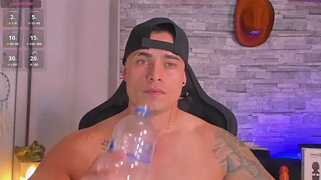 connorsmithvip online show from November 28, 8:00 pm