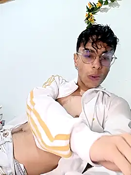 2 milo verus 4 online show from January 5, 9:18 pm