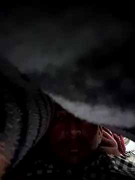 TwinklyBasket897 online show from December 5, 5:42 pm