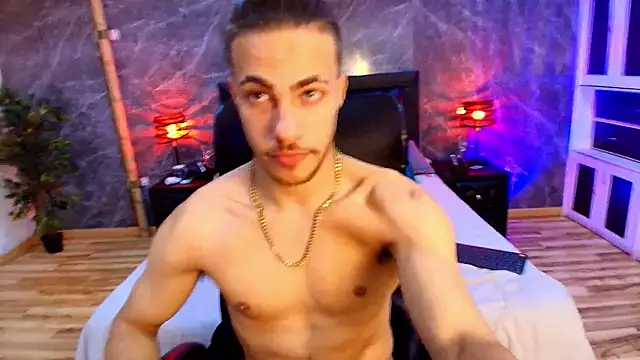 PatrickS25 online show from February 25, 4:46 am