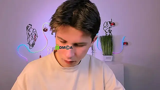 leo valor online show from January 7, 6:18 am