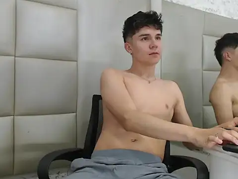 JuanGomm online show from December 23, 5:05 am