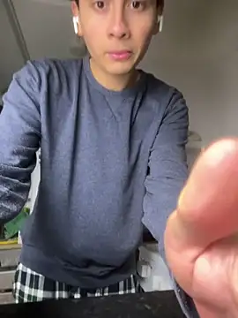 hungspanishtwink online show from February 1, 10:30 pm