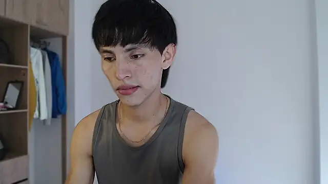 andrew courtzz online show from March 4, 5:09 pm