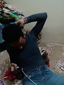 Crazysexycouple00 online show from February 2, 7:29 am