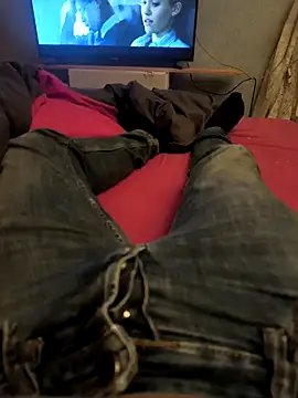 franckil33 online show from February 23, 8:43 pm