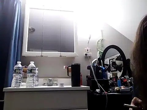 TheCougarTamingCowboy online show from April 19, 12:37 pm