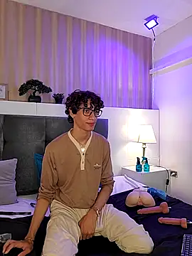 Will Turneer online show from February 28, 5:17 am