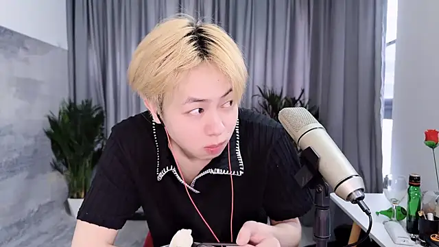 hafabva online show from April 2, 1:58 am