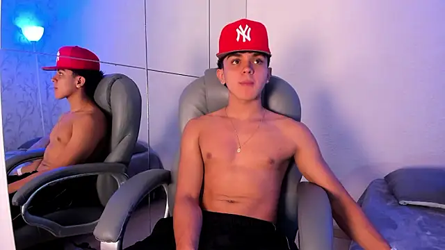  TaylorBlack online show from February 10, 12:10 pm