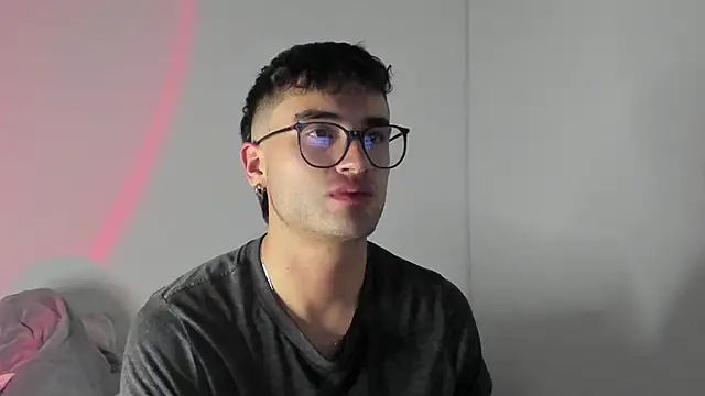 charlie dicker online show from February 12, 1:00 am