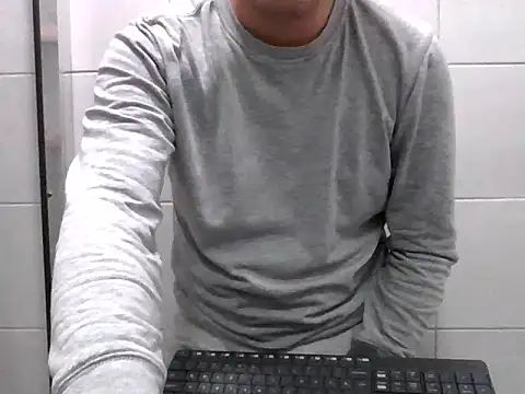 sweetpinoy2027 online show from December 22, 8:50 pm