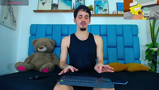 boy Dirty X online show from April 7, 5:18 am