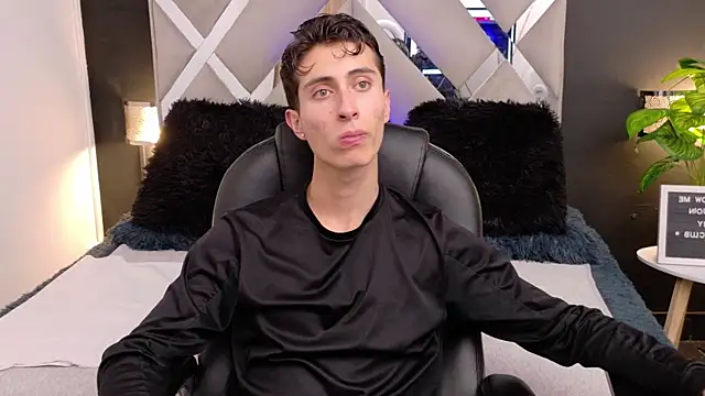 Ithan Skin online show from January 13, 11:47 am