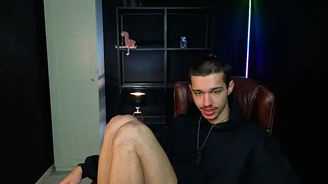 KaydenDrew online show from February 18, 5:49 am