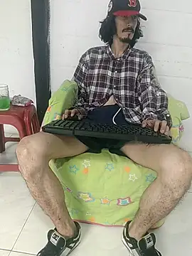 sk8-boy online show from March 17, 3:03 pm