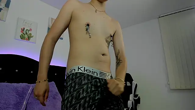 alex xhunter online show from March 5, 7:32 pm