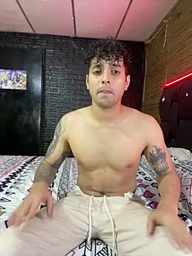 JustynAle2025 online show from March 27, 4:27 am