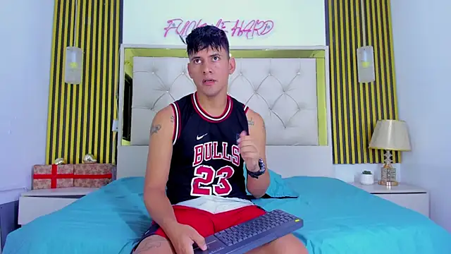 Sweet kevin1 online show from January 15, 6:17 am