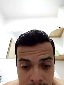 soytorres92 online show from April 5, 5:37 am