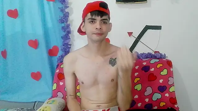 nico22love online show from February 18, 3:42 pm