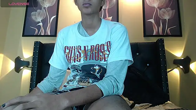 Derenn  online show from January 12, 10:47 pm