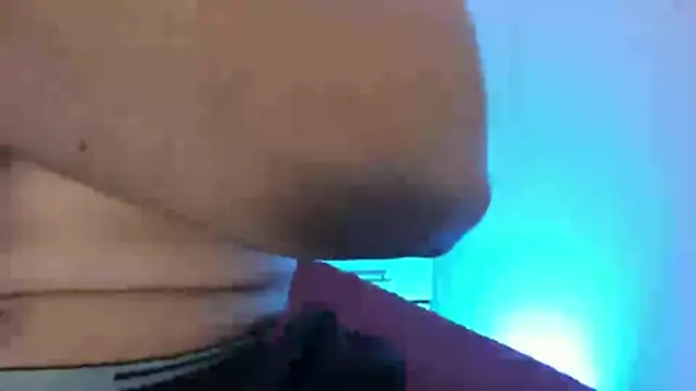 Liam saint online show from April 9, 12:11 pm