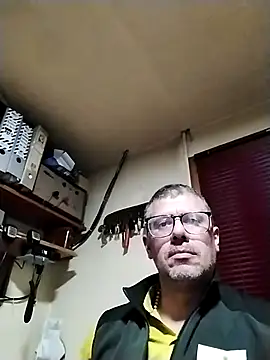 panchotacorta01 online show from May 24, 11:22 pm