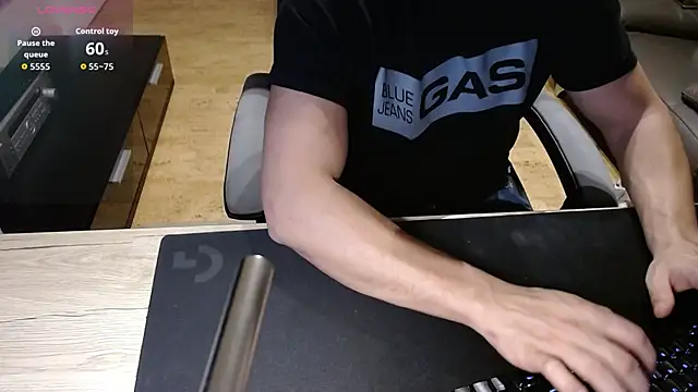 sensualman90 online show from March 19, 10:13 pm